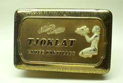 Tjoklat_Rechtl_Metaal_11x17-00.jpg