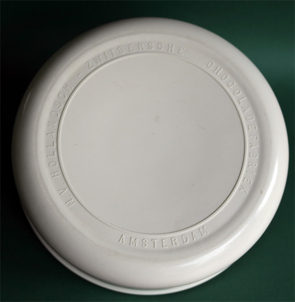 Tjoklatdoos_bakeliet_19x7_rond-03.jpg